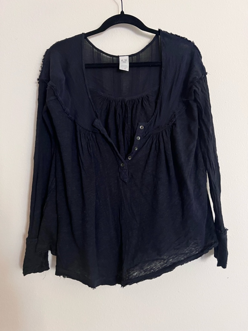 We The Free Black Boho Raw Hem Long Sleeve Top Medium